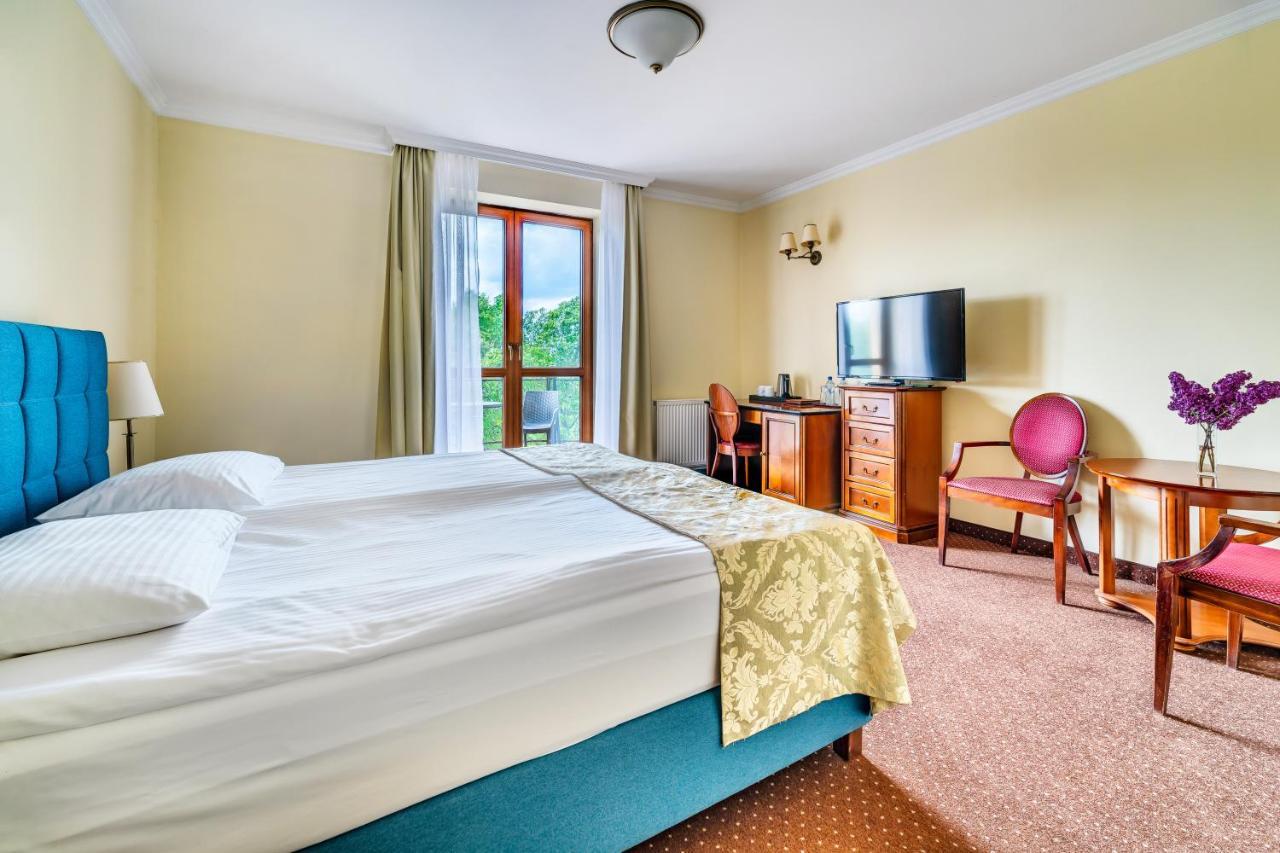 Hotel Pan Tadeusz 斯诺科 外观 照片