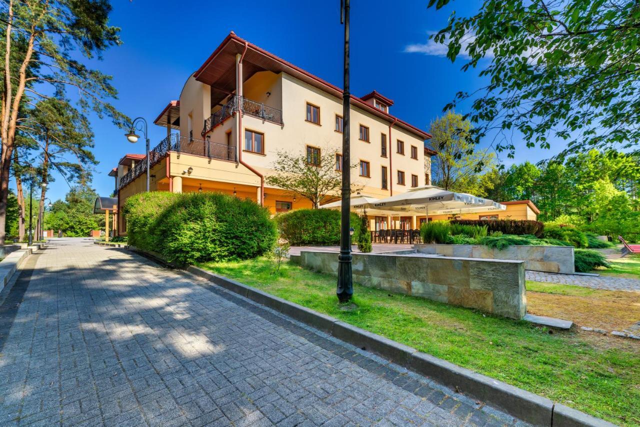 Hotel Pan Tadeusz 斯诺科 外观 照片