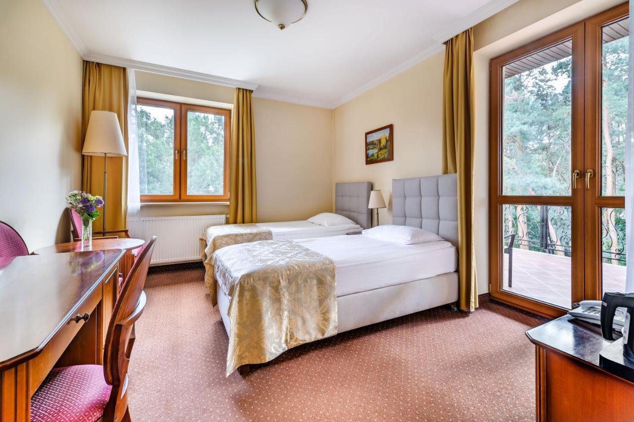 Hotel Pan Tadeusz 斯诺科 外观 照片
