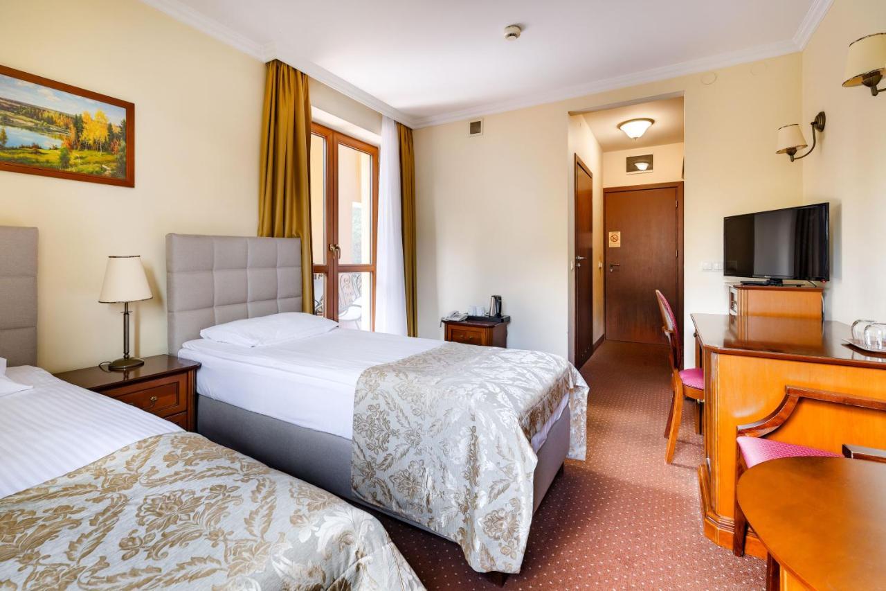 Hotel Pan Tadeusz 斯诺科 外观 照片